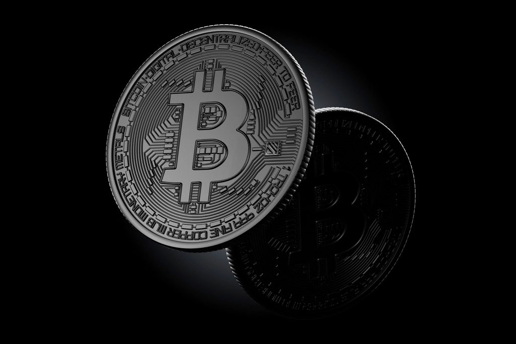 Treasuries buy more Bitcoin: Strategy 950 BTC, Strive 1,355