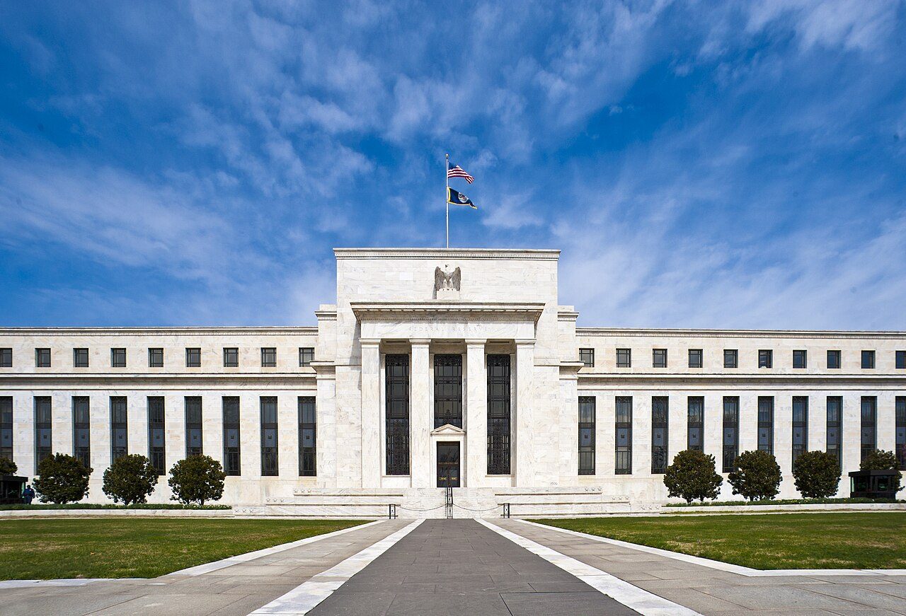 Fed Proposes GENIUS Act Stablecoin Rules: What Changes