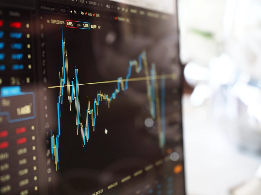 How to read an AI crypto forecast (and how not to)